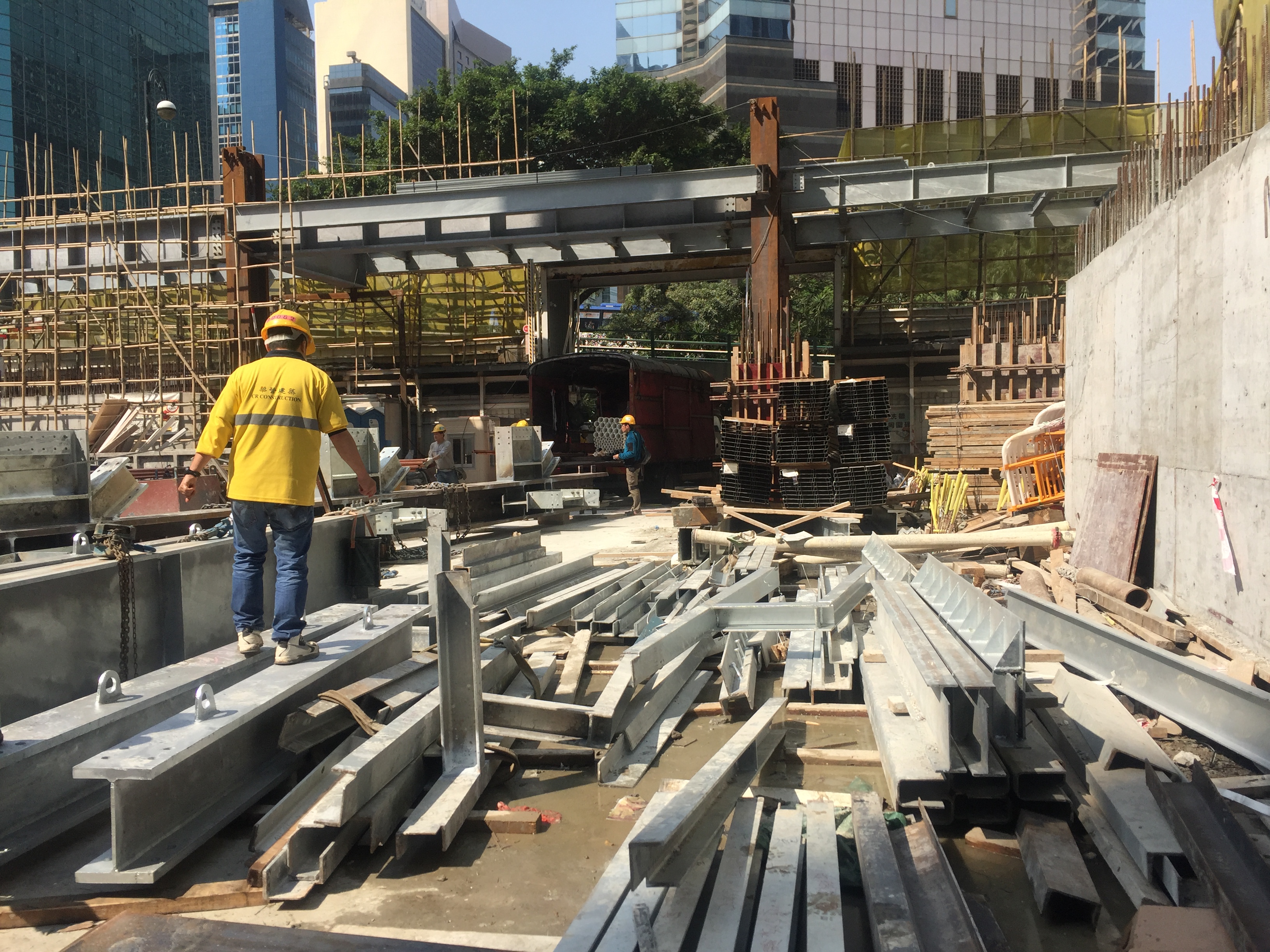 中港物流到國內運輸須知；深圳到香港物流-香港物流專線-中港貨運物流運輸專線-佛山到香港物流專線-一般貿易進出口報關代理-倉儲配送-深圳市東勝物流有限公司