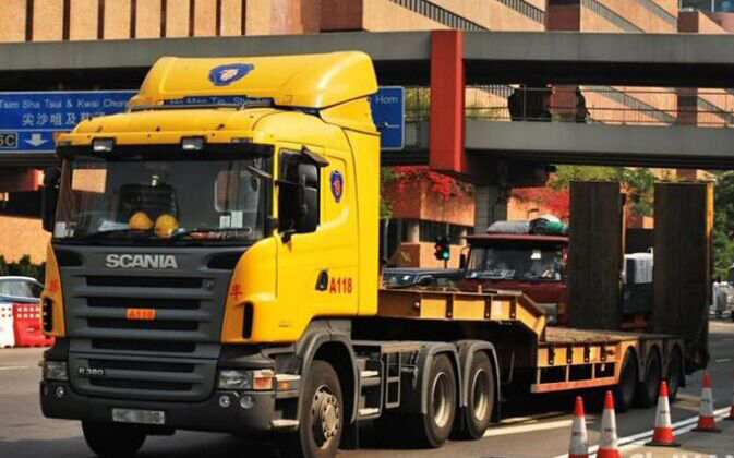 東莞到香港的物流時效是多少？深圳到香港物流-香港物流專線-中港貨運物流運輸專線-佛山到香港物流專線-一般貿易進出口報關代理-倉儲配送-深圳市東勝物流有限公司